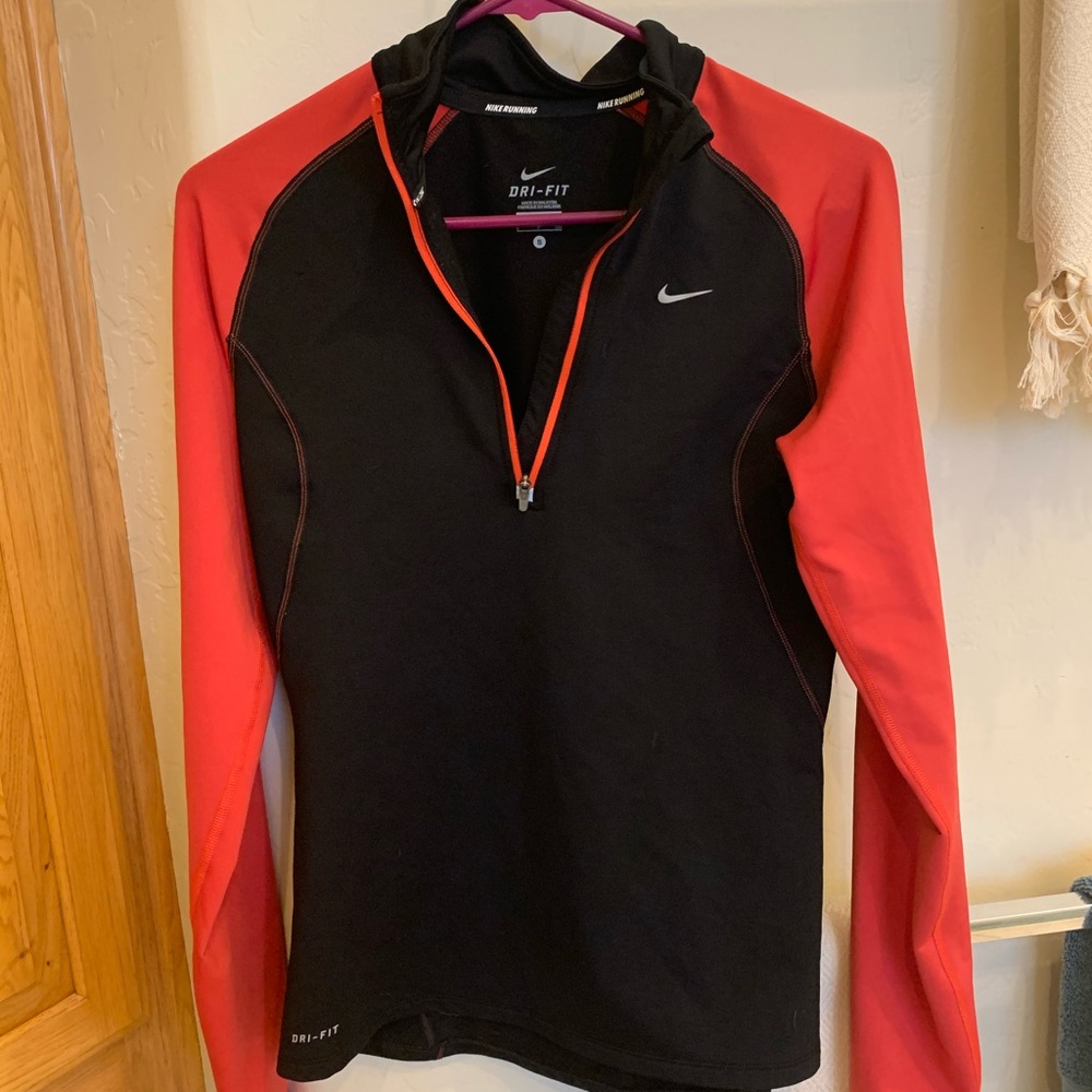 Nike Dri-fit Pullover